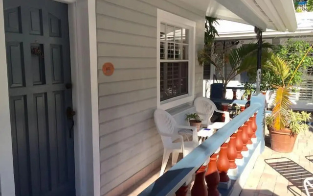 Coral Reef Guesthouse