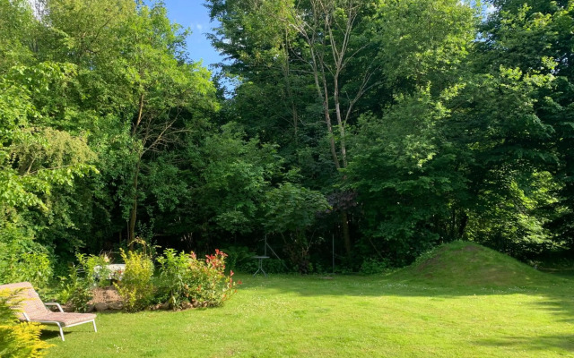 Sonniges Stadt-Apartment in ruhiger Parklage