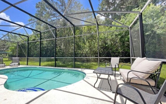 American Dream 6 Bedroom Home by RedAwning