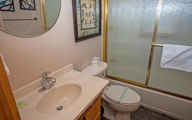 750 Stanford Avenue 3 Bedroom Cabin by RedAwning
