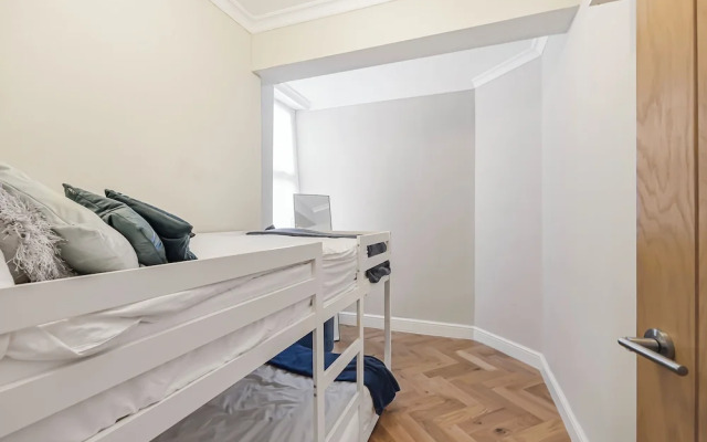 Cambridge Court Central Flats