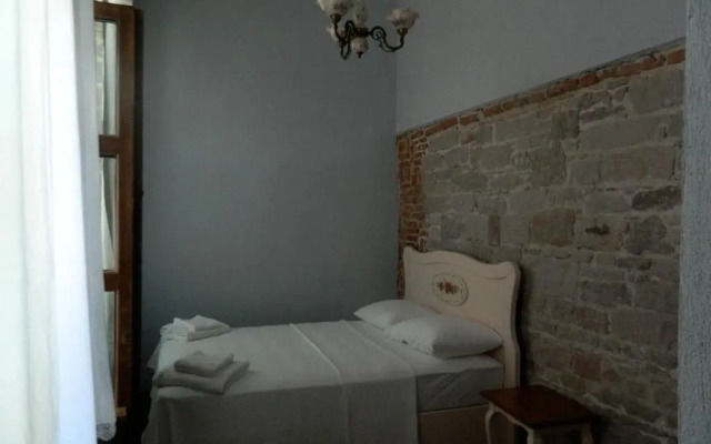 Kydalio Hotel