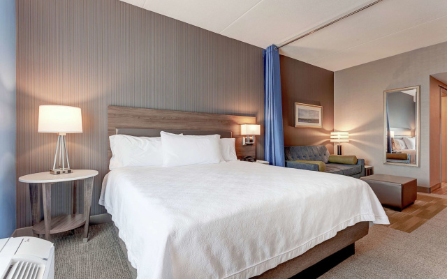Home2 Suites by Hilton Toronto Brampton