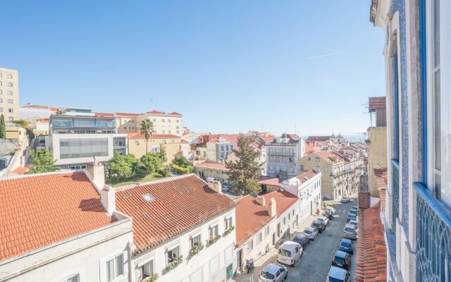 An Ecletic Apartment in Lisbon