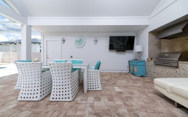 Rvh_295r Sparkling Oasis 4 Bedroom Home