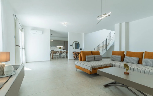 Villa Infinity by Wonderful Italy