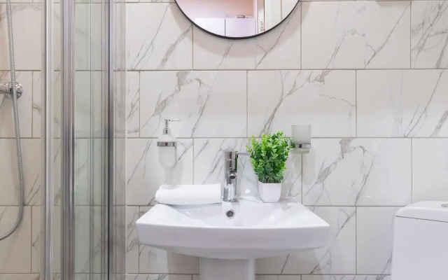 Апартаменты Мой Питер на переулке Среднеохтинский