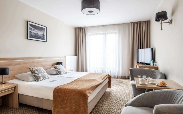 Mercure Wiazowna Brant