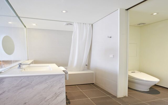 Seoul Hotel ShinShin Myeongdong
