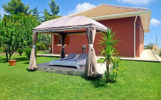 Villa With Volcano View