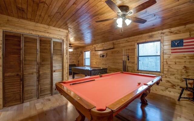 Rocky Top Lodge - Six Bedroom Cabin