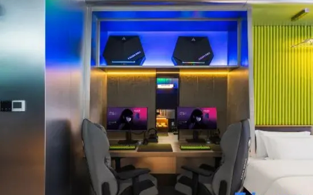 Gravity Space E-sports Hotel