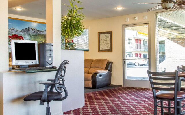 Quality Inn Bishop near Mammoth