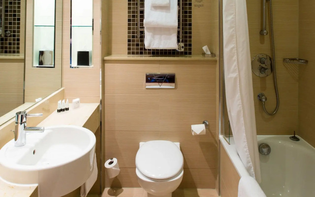 Hampshire Court Hotel & Spa
