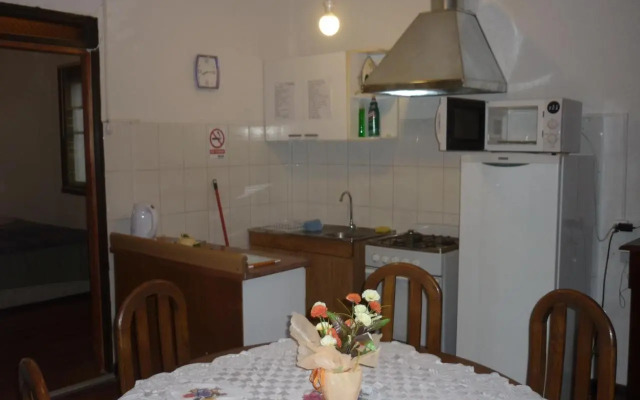 Hostal Cotroneo