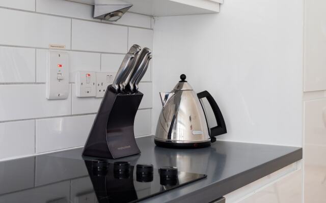 Hausd - Floral Street