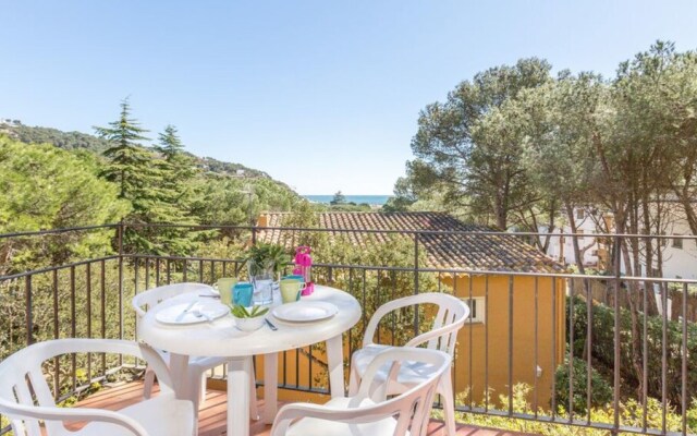 Apartment - 4 Bedrooms with Pool and Sea views - 107154