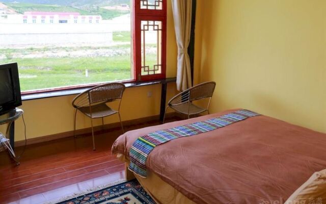 Shangri-La Maji Sunflower Inn