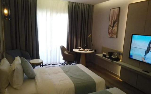 H Luxury Hotel