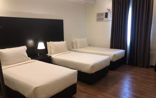 Piña Suites