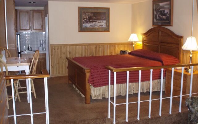 The Americana Village