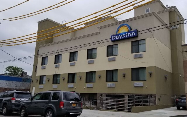 Days Inn by Wyndham Brooklyn Marine Park