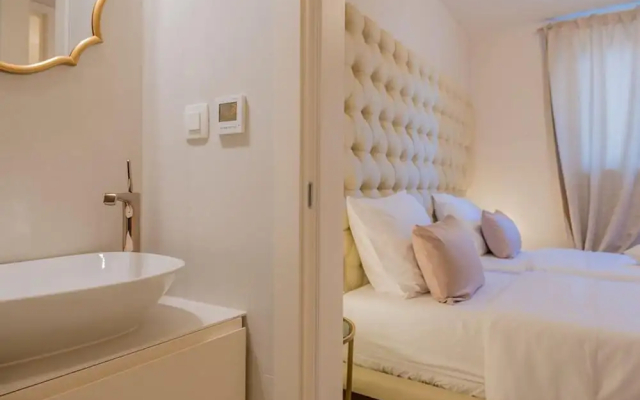 Levelup Apartment Split