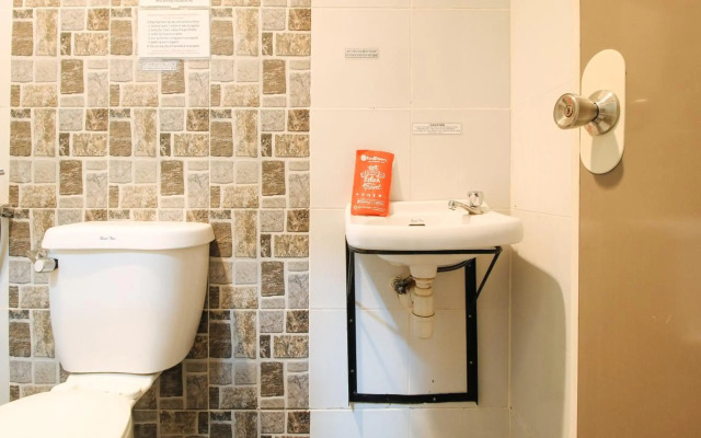 RedDoorz @ P Florentino Street Sampaloc Manila