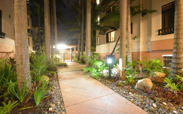 Grosvenor In Cairns Hotel