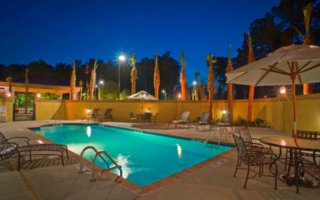 Hampton Inn & Suites North Charleston-University Blvd