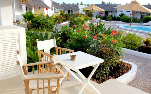 Dhow Inn Boutique Hotel