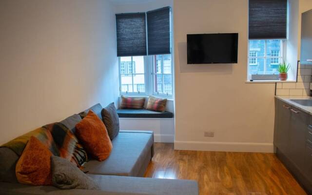 Authentic Homely 1 Bedroom Apartment on the Royal Mile