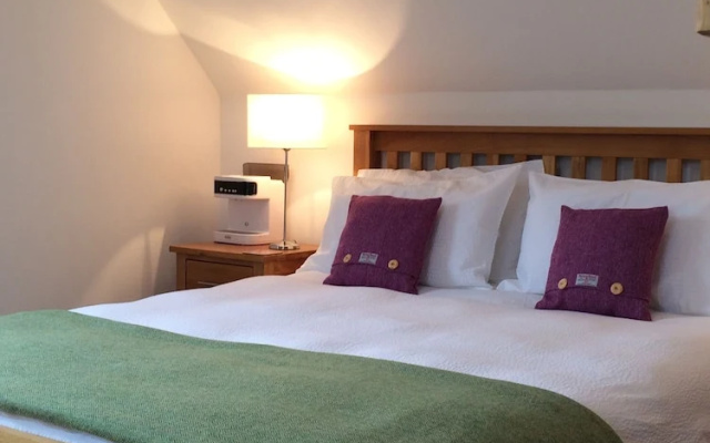 Lochedge Lodge