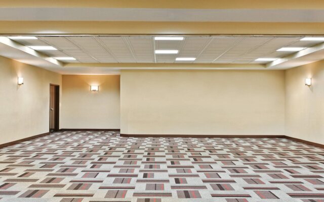 Four Points by Sheraton College Station
