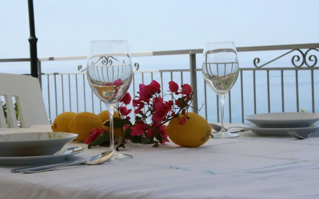 Holiday House in Cilento With Pool and sea View