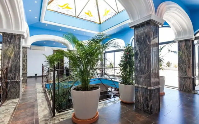 Unique Villa With Outdoor hot tub