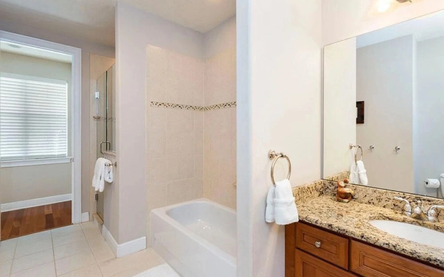 RVH_002 The Sunshine House