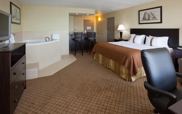 Holiday Inn Detroit Lakes, an IHG Hotel