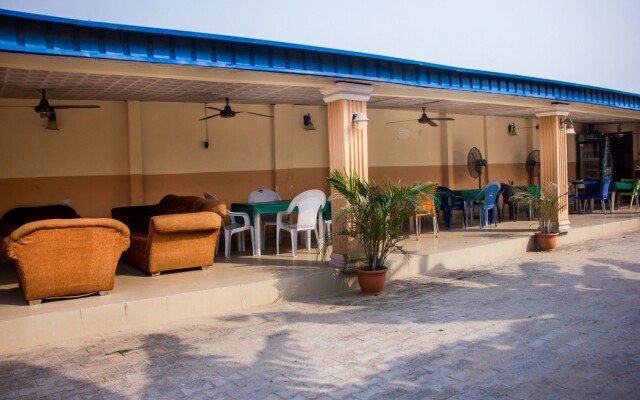 Castle City Resort & Suites Annex