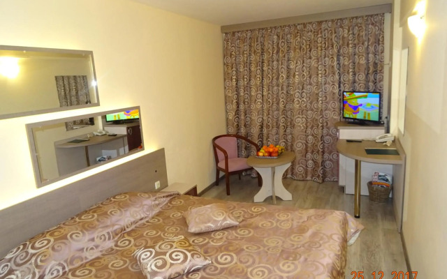 Victoria Hotel
