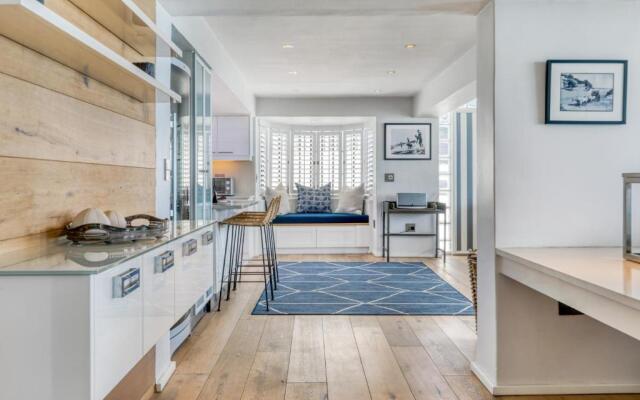 White Cliffs Penthouse