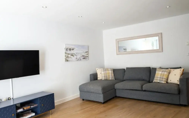 Newquay Escape/10 min to Beach/patio/parking