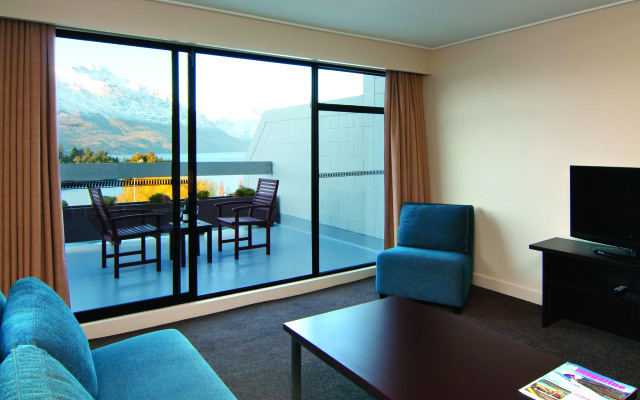 Copthorne Hotel & Apartments Queenstown Lakeview