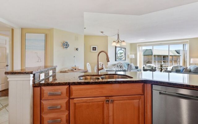 2515 Mare 2 Bedroom Condo