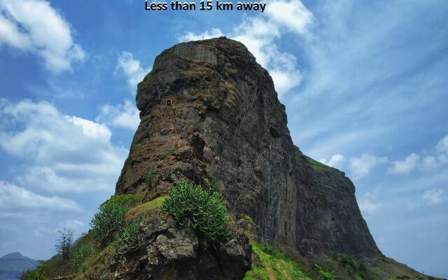 Warunase Palace by OYO Rooms