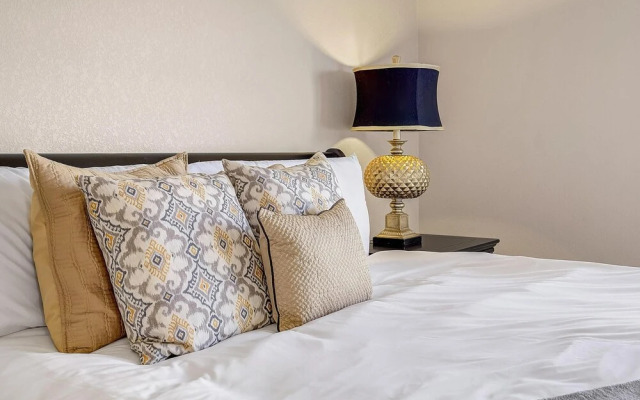 Stunning Home Patio Entertainment Space