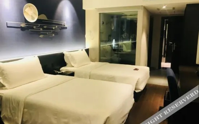 Orange Hotel Select (Chongqing Guanyin Bridge)