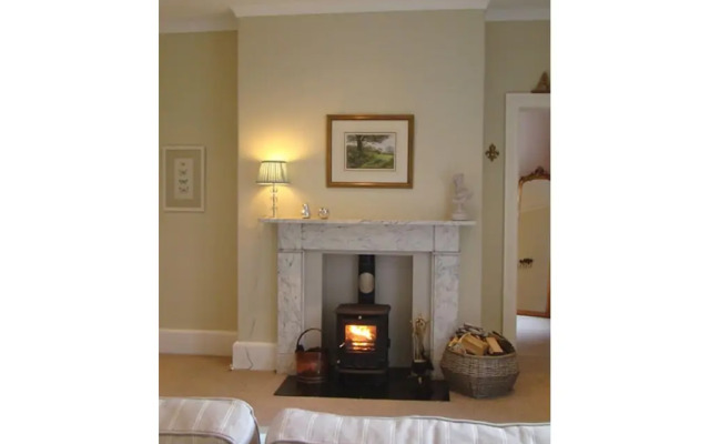 Hawksdale Lodge