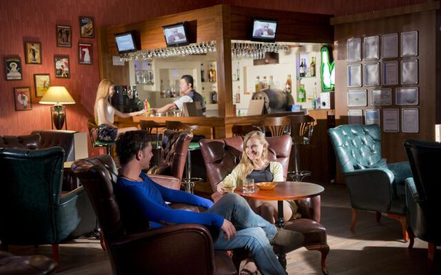 Flora Garden Beach Hotel