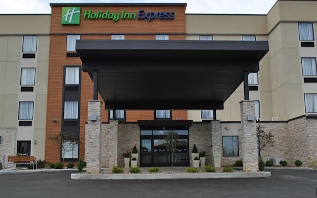 Holiday Inn Express Salem, an IHG Hotel